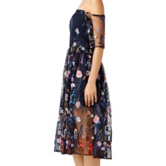 Modern Florist Dress VONE - Picture 3 of 10